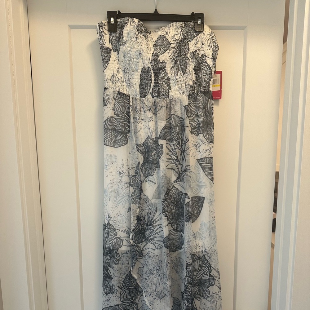Vince Camuto Blue  and White Floral Maxi Dress
